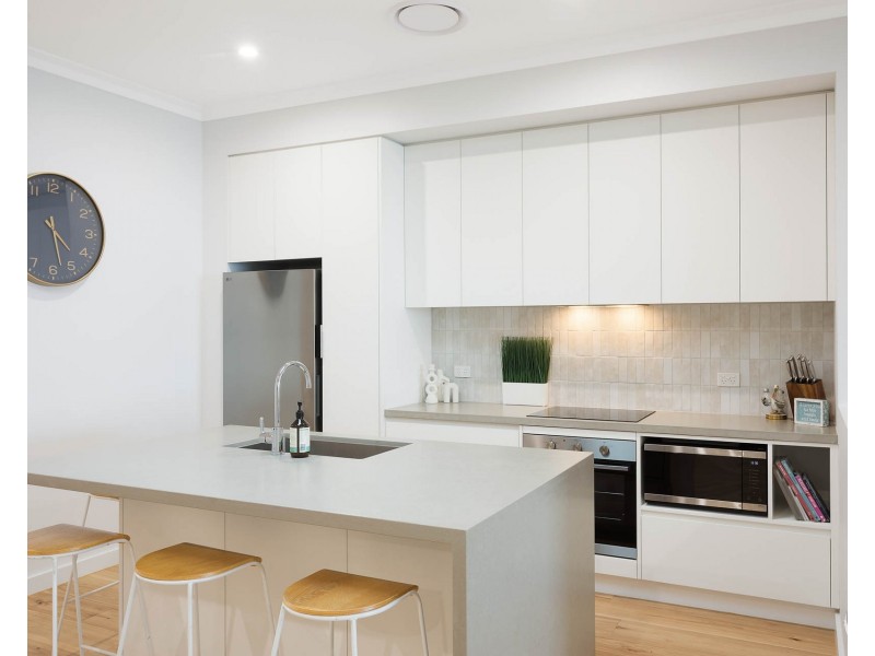 73 Dalmeny Drive, Kianga NSW 2546