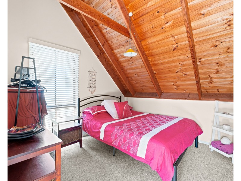 11 Thomson Parade, Dalmeny NSW 2546