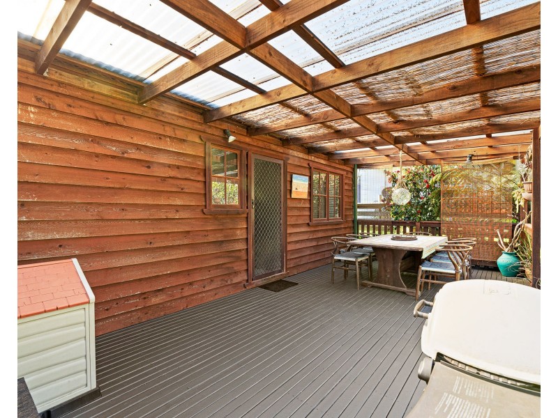 11 Thomson Parade, Dalmeny NSW 2546