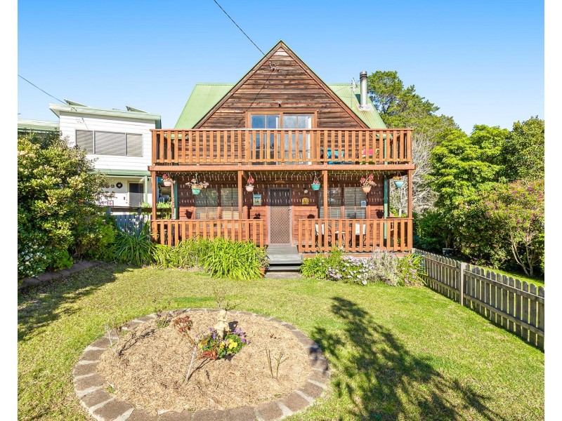 11 Thomson Parade, Dalmeny NSW 2546