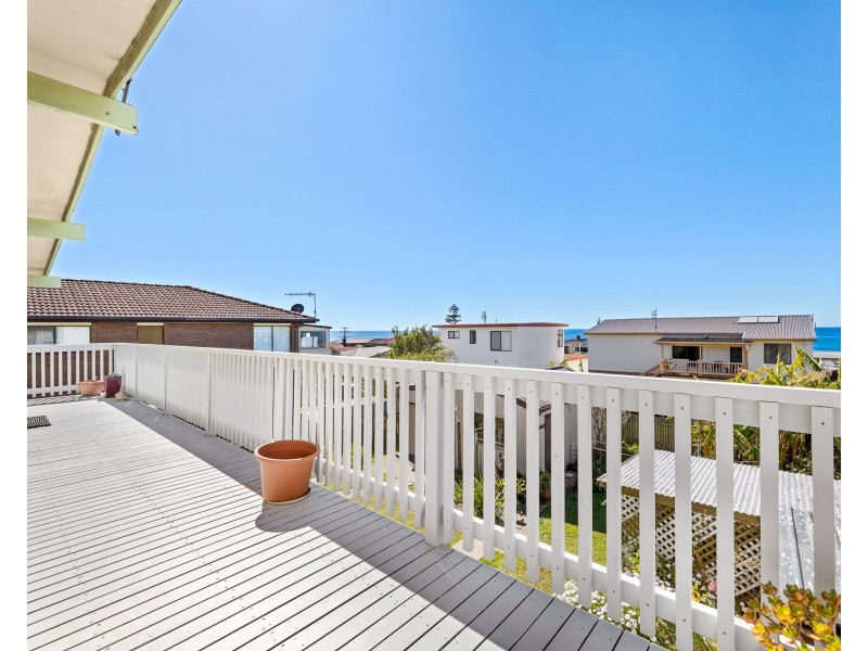 28 Sunset Boulevard, Kianga NSW 2546