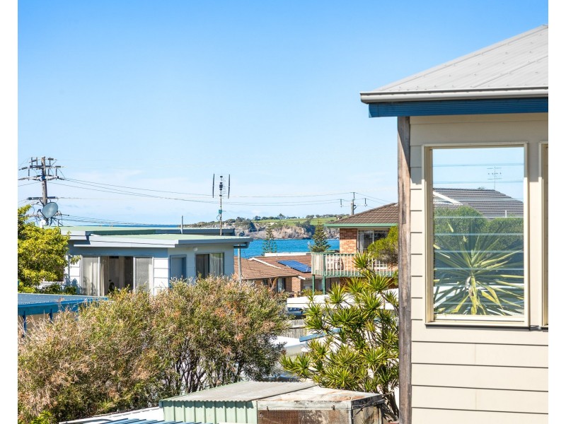 28 Sunset Boulevard, Kianga NSW 2546