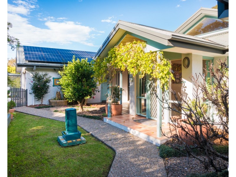 29 Hillcrest Avenue, North Narooma NSW 2546