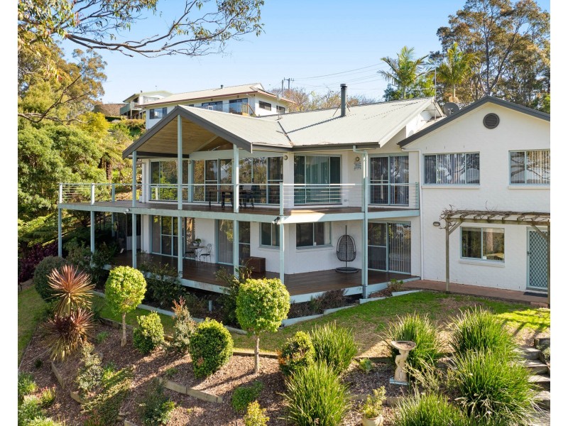 29 Hillcrest Avenue, North Narooma NSW 2546