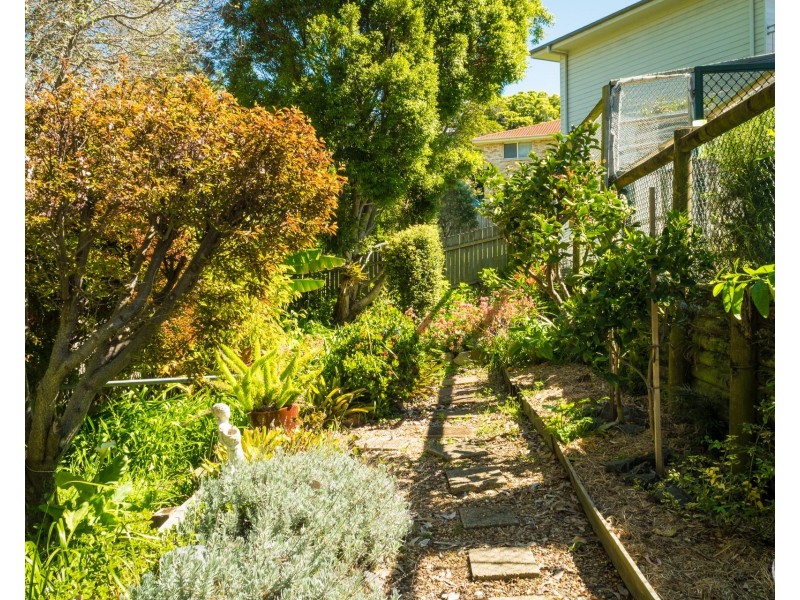 12 Clarke Street, Narooma NSW 2546