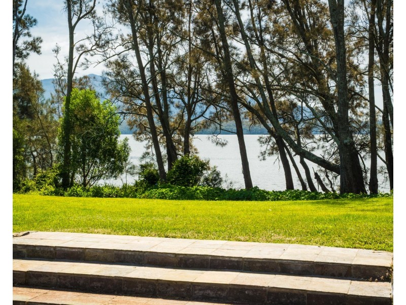 56 Fairhaven Point Way, Wallaga Lake NSW 2546