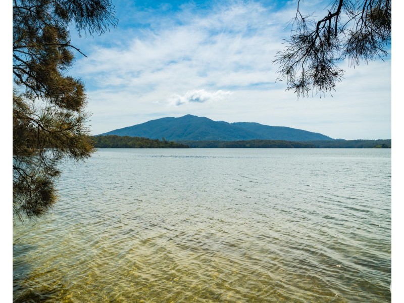 56 Fairhaven Point Way, Wallaga Lake NSW 2546