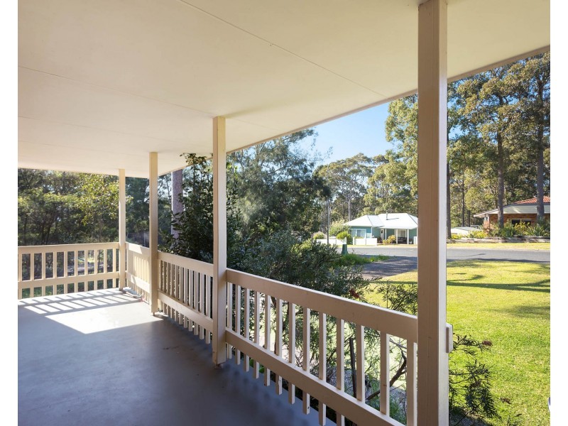 11 Eucalyptus Drive, Dalmeny NSW 2546