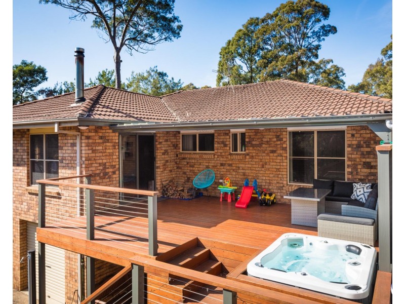 11 Eucalyptus Drive, Dalmeny NSW 2546