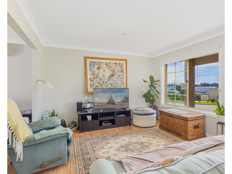 9 Jennifer Place, Moruya Heads NSW 2537