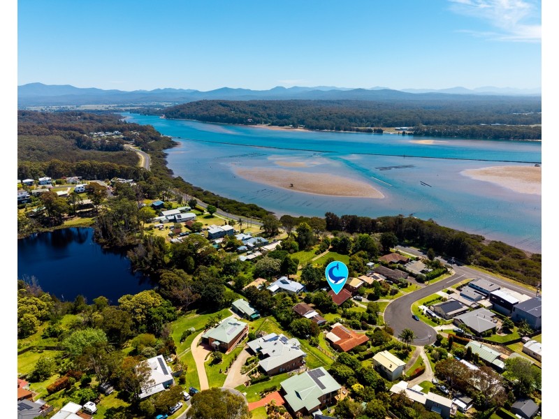 9 Jennifer Place, Moruya Heads NSW 2537