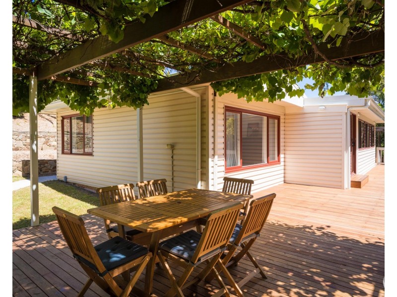 41 Barker Parade, Narooma NSW 2546