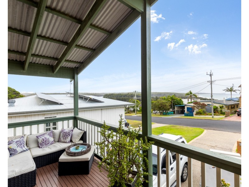 17 John Reilly Street, Dalmeny NSW 2546