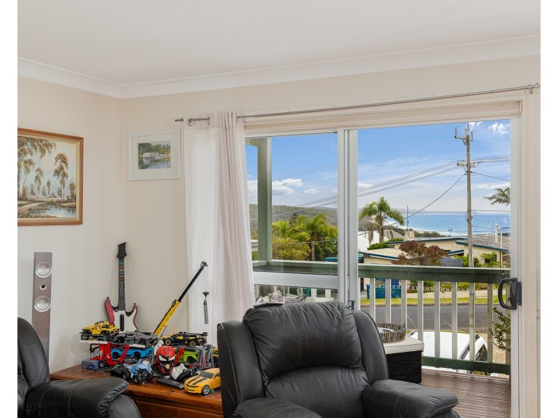 17 John Reilly Street, Dalmeny NSW 2546