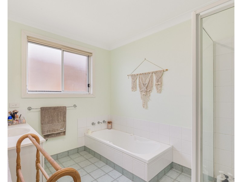 17 John Reilly Street, Dalmeny NSW 2546