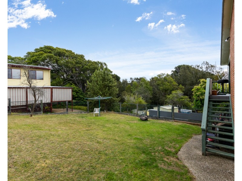 17 John Reilly Street, Dalmeny NSW 2546