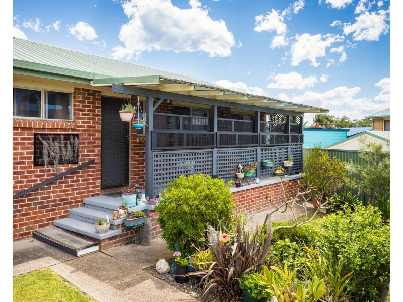 4 Elanora Street, Dalmeny NSW 2546