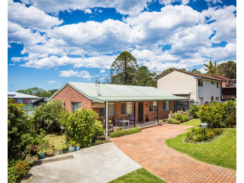 4 Elanora Street, Dalmeny NSW 2546