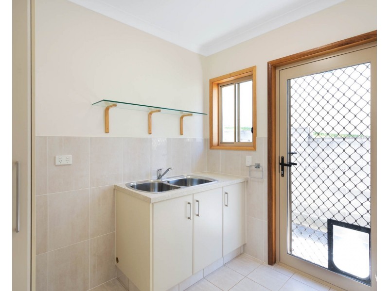 55 Warbler Crescent, North Narooma NSW 2546