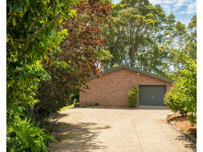 1 Angle Street, Narooma NSW 2546