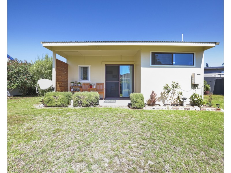 9 Hyland Avenue, Narooma NSW 2546
