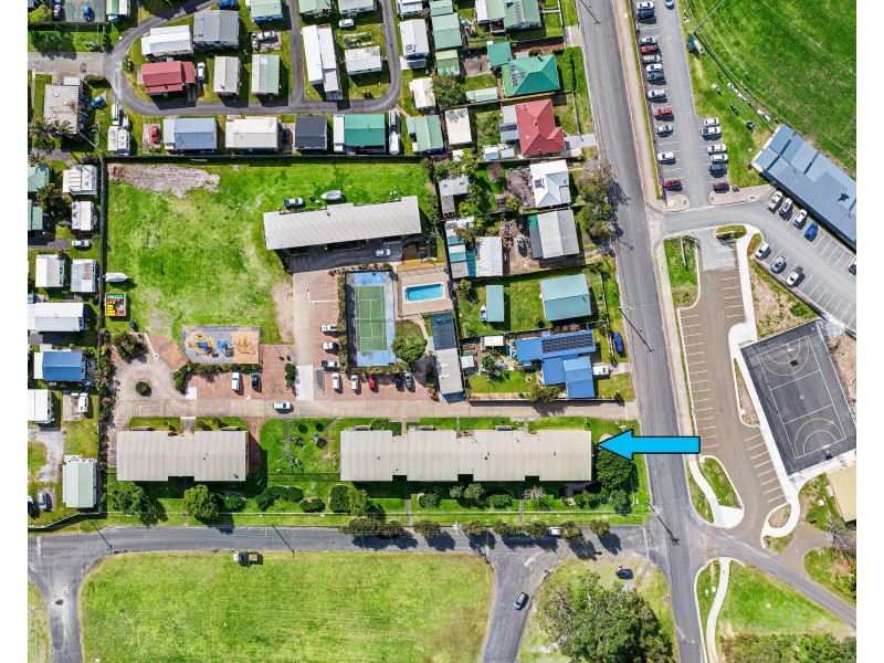 2/16 McMillan Road, Narooma NSW 2546