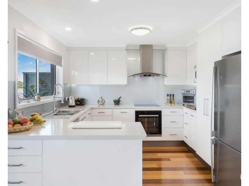 5 Collins Crescent, Narooma NSW 2546