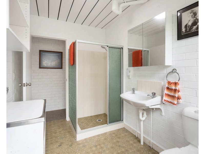 5 Collins Crescent, Narooma NSW 2546