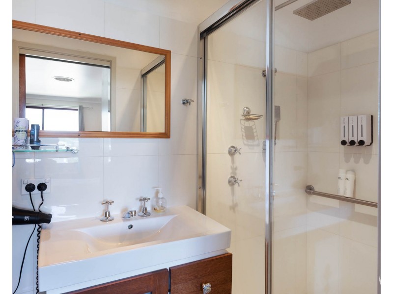 5 Tilba Street, Narooma NSW 2546