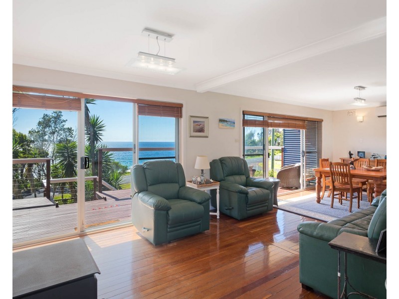 202 Mystery Bay Road, Mystery Bay NSW 2546