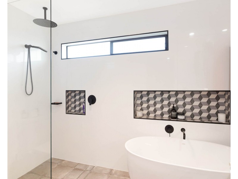 7 Lakeside Drive, Kianga NSW 2546