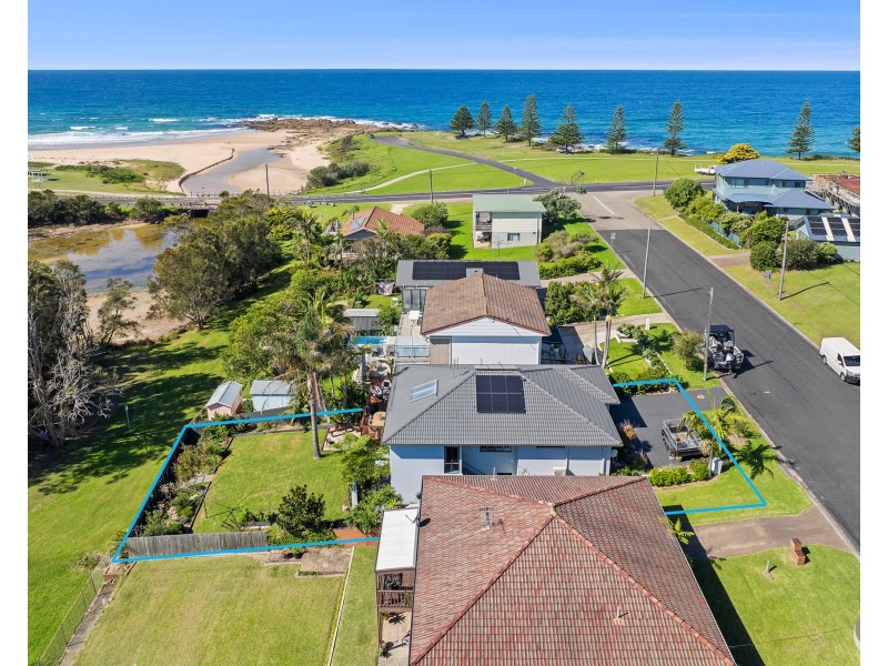 7 Lakeside Drive, Kianga NSW 2546