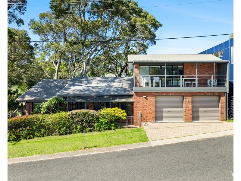 8A Noorooma Crescent, Narooma NSW 2546