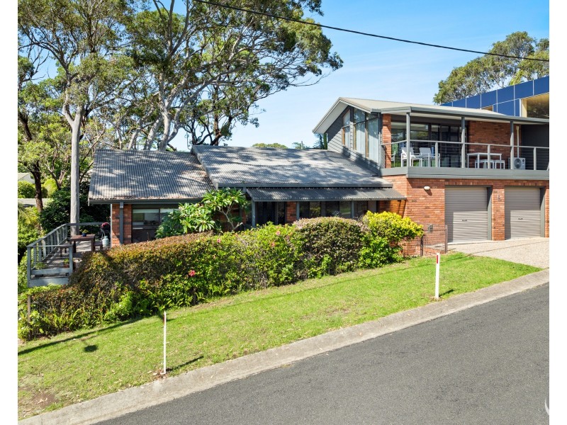 8A Noorooma Crescent, Narooma NSW 2546