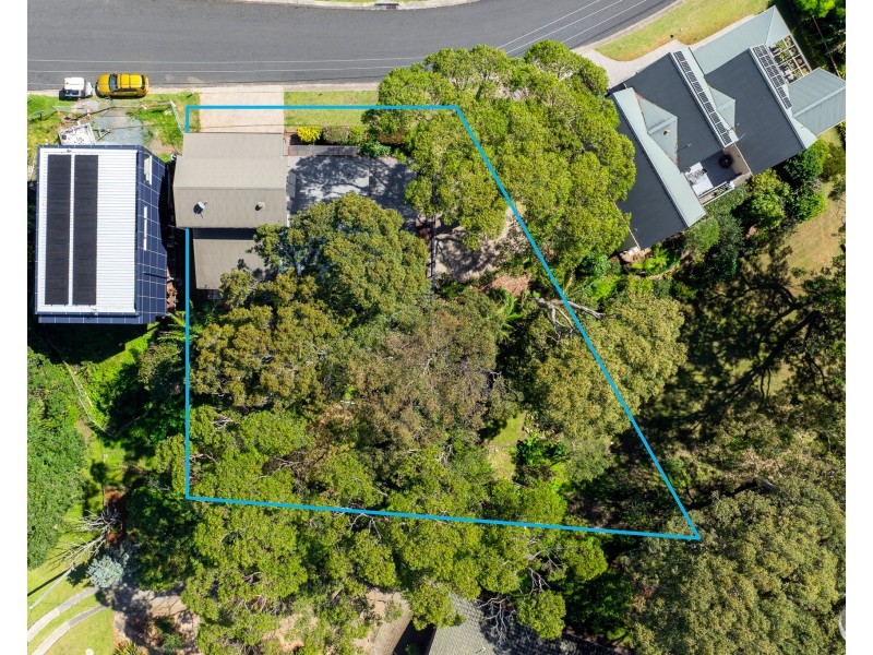 8A Noorooma Crescent, Narooma NSW 2546