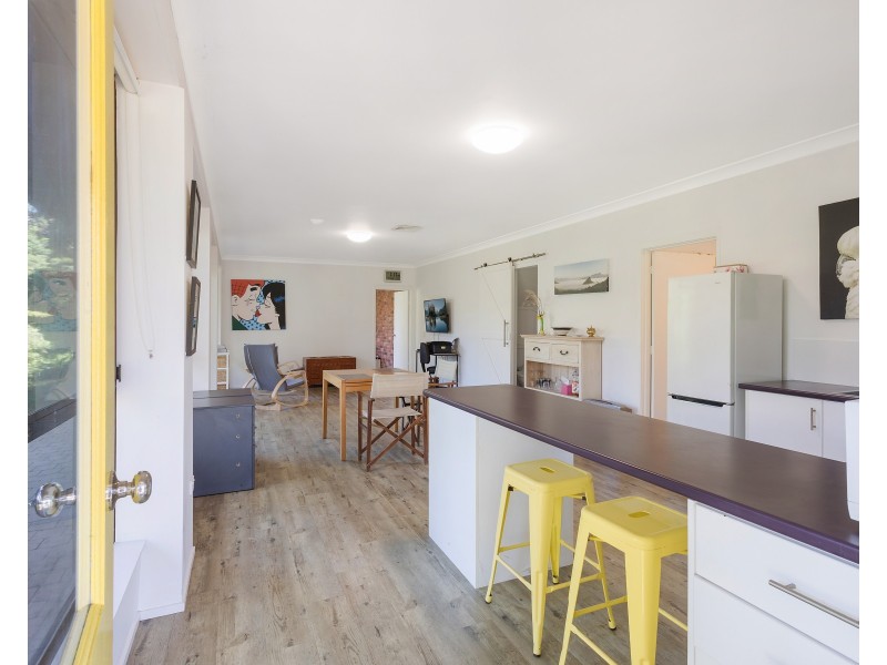 8A Noorooma Crescent, Narooma NSW 2546