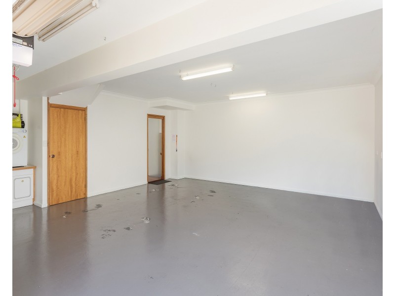 8A Noorooma Crescent, Narooma NSW 2546