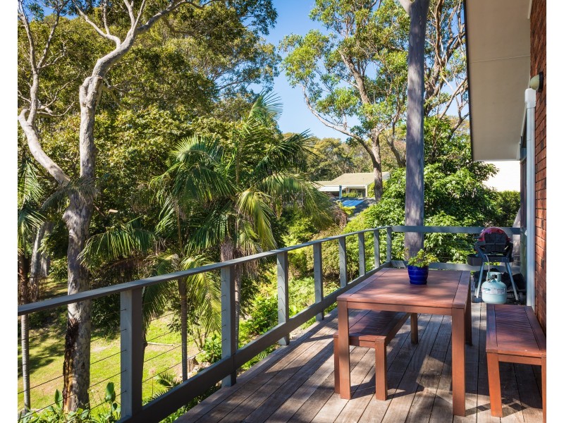 8A Noorooma Crescent, Narooma NSW 2546