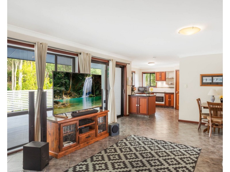 11 Mummaga Lake Drive, Dalmeny NSW 2546