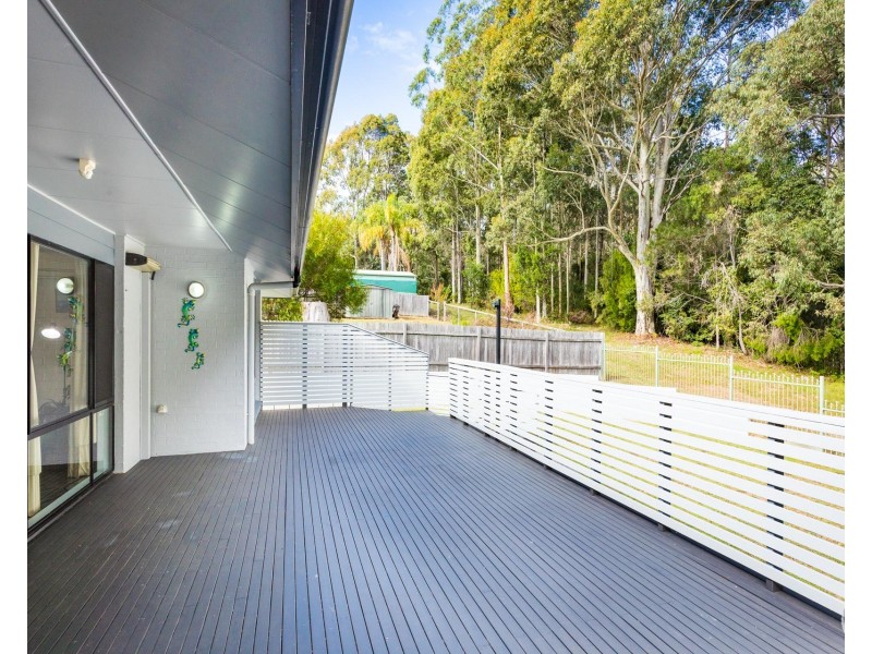 11 Mummaga Lake Drive, Dalmeny NSW 2546