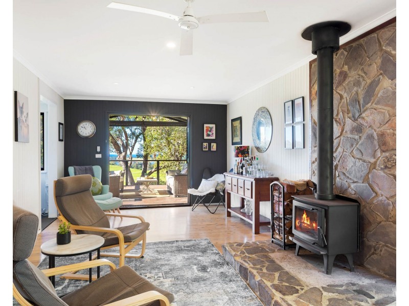 27 Victoria Creek Road, Central Tilba NSW 2546