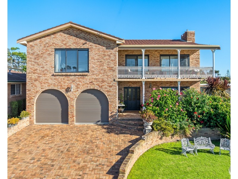 35 Mcmillan Crescent, Dalmeny NSW 2546