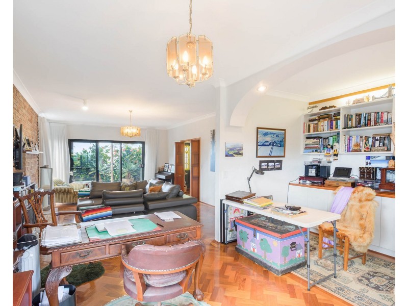 35 Mcmillan Crescent, Dalmeny NSW 2546