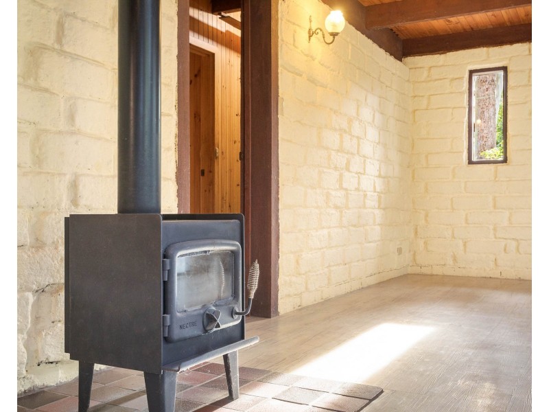 16 Loader Parade, Narooma NSW 2546