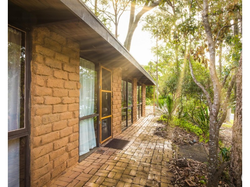 16 Loader Parade, Narooma NSW 2546