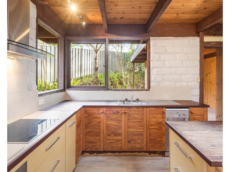 16 Loader Parade, Narooma NSW 2546