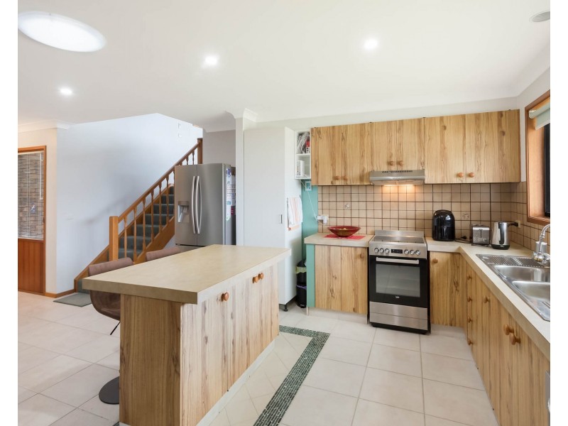 28 Hillside Crescent, Kianga NSW 2546