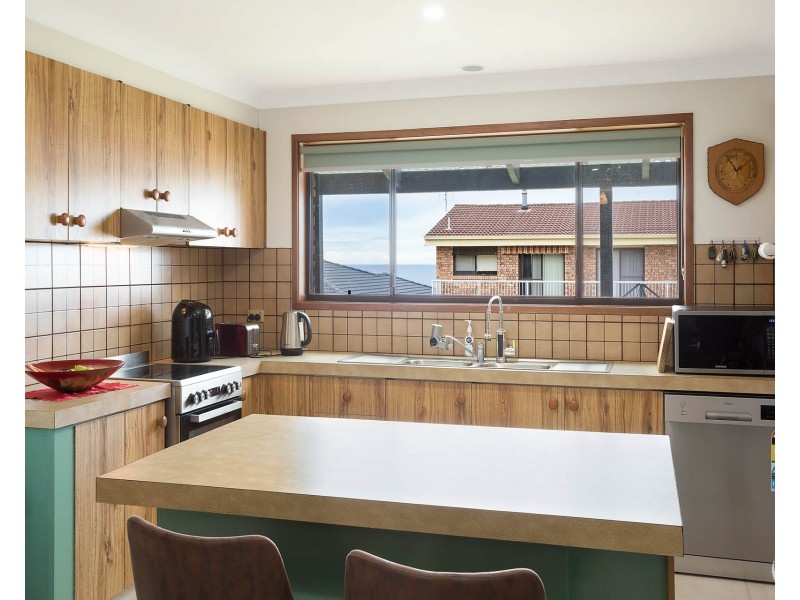 28 Hillside Crescent, Kianga NSW 2546
