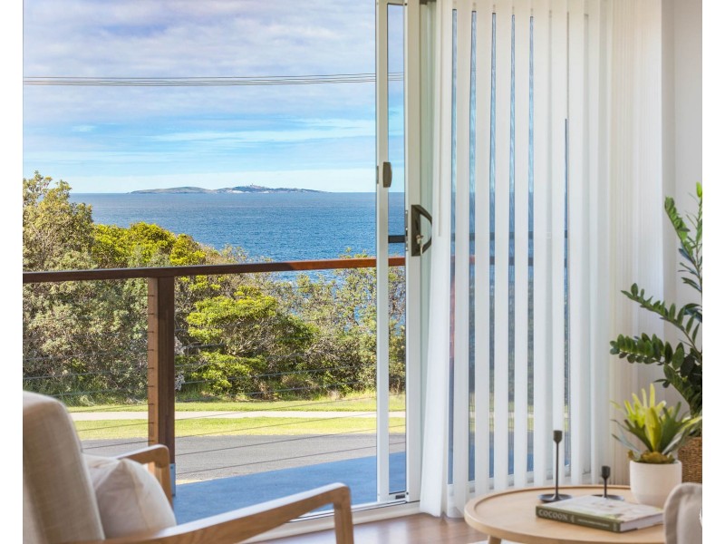 114 Ocean Parade, Dalmeny NSW 2546