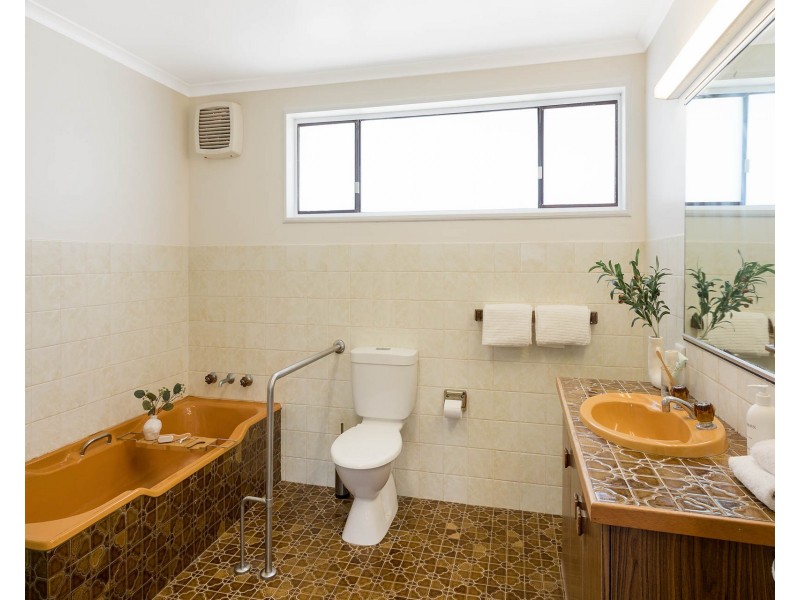 114 Ocean Parade, Dalmeny NSW 2546